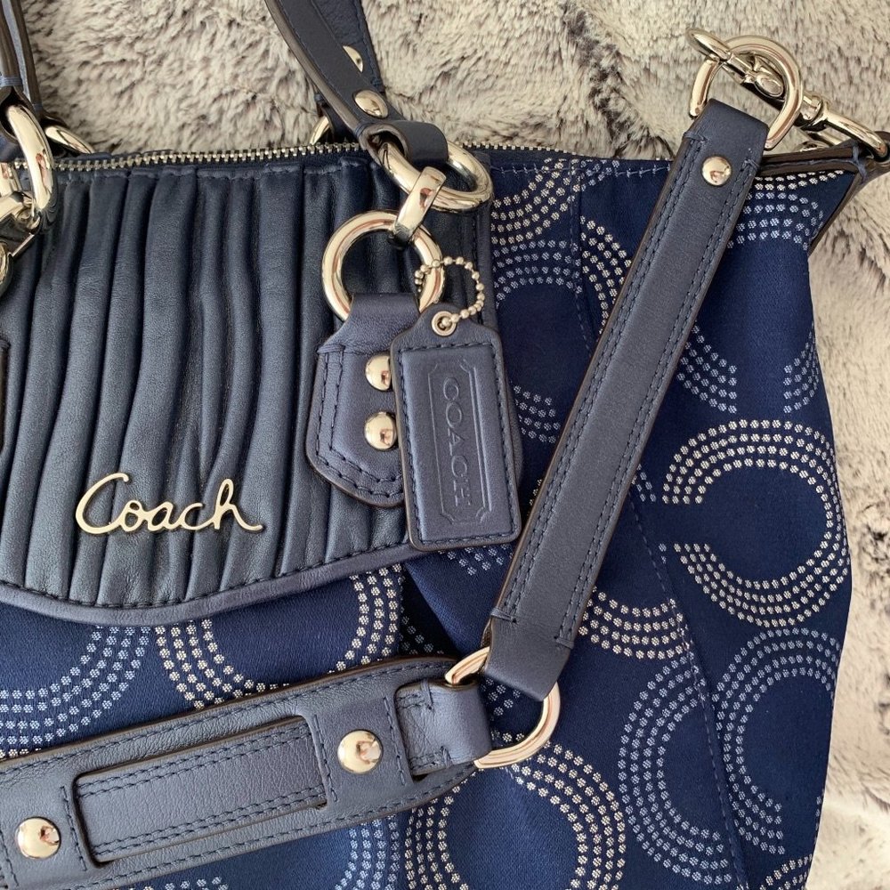 Coach Ashley Signature Op Art Navy/Deep Ink Tote